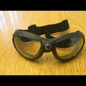 MOTORCYCLE GOGGLES WITH STRAP AND FOAM PADDING UV